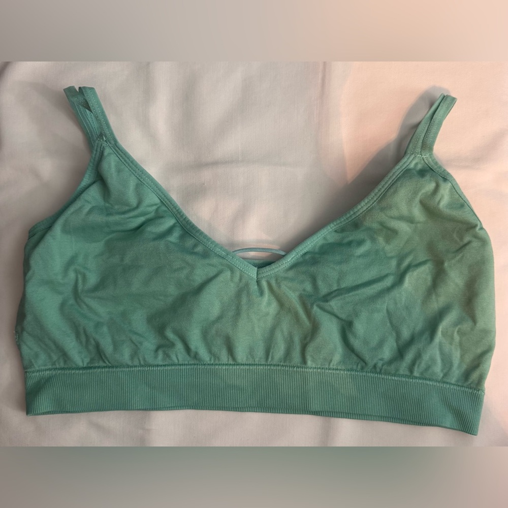 Serra Mint Green Wireless Seamless Bralette